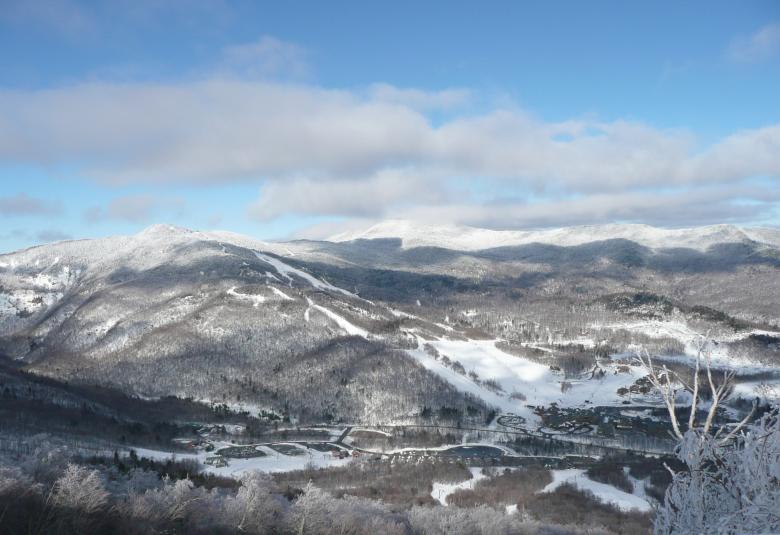 Stowe Mountain wide view