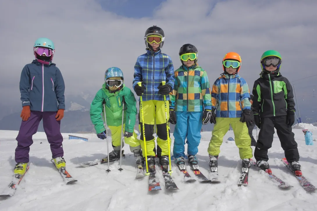Kids ski