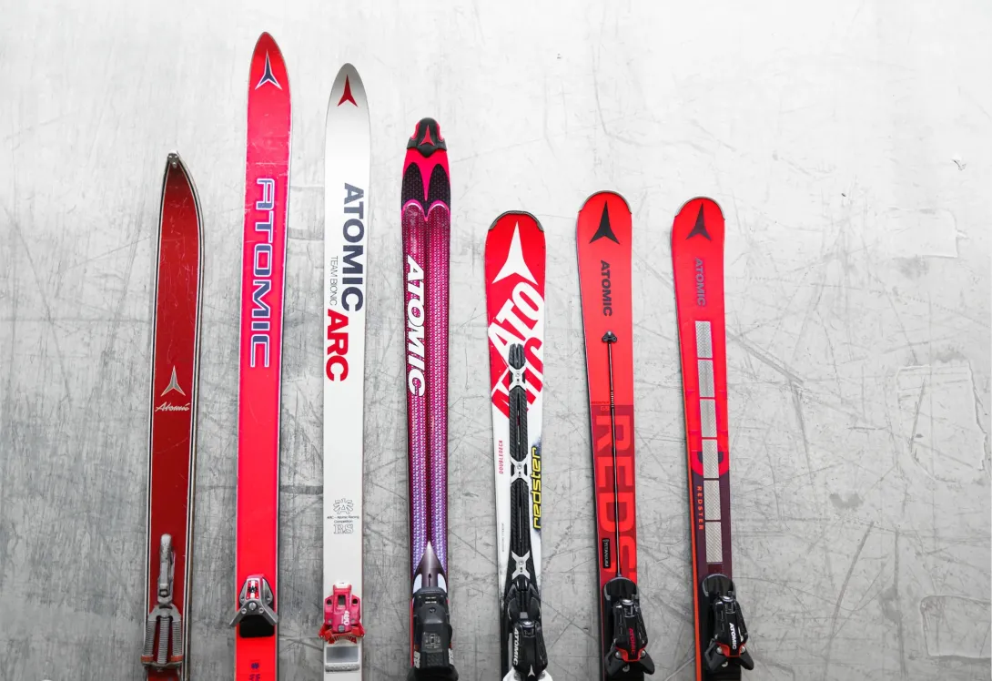 Different kinds of skis