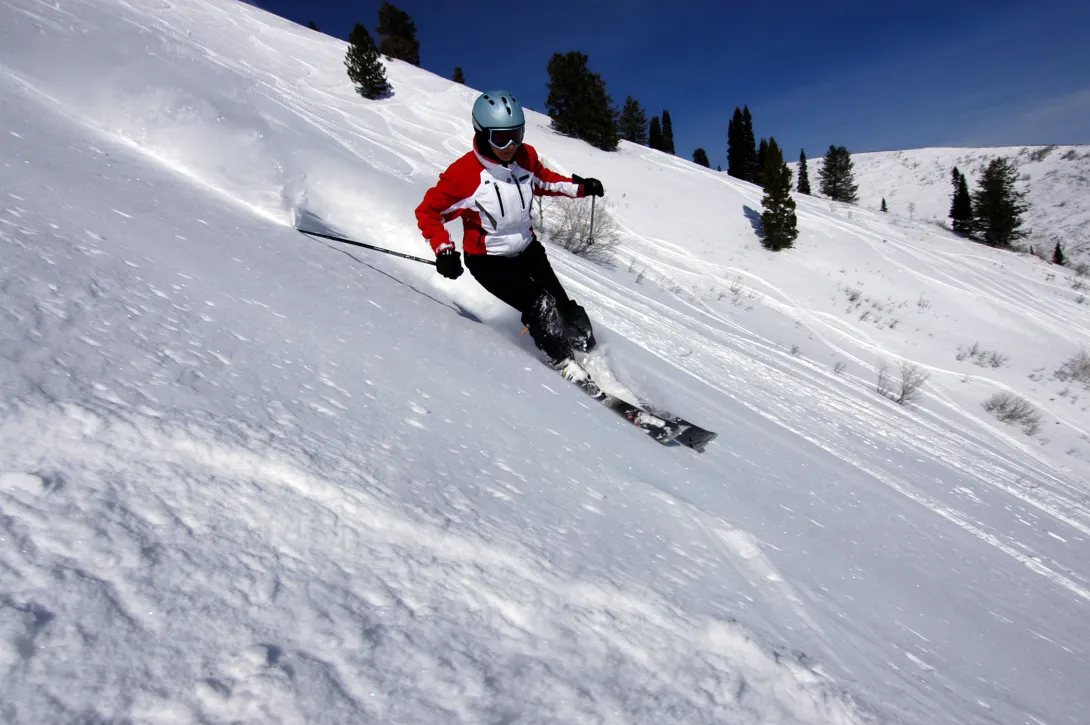 Woman on Black diamond