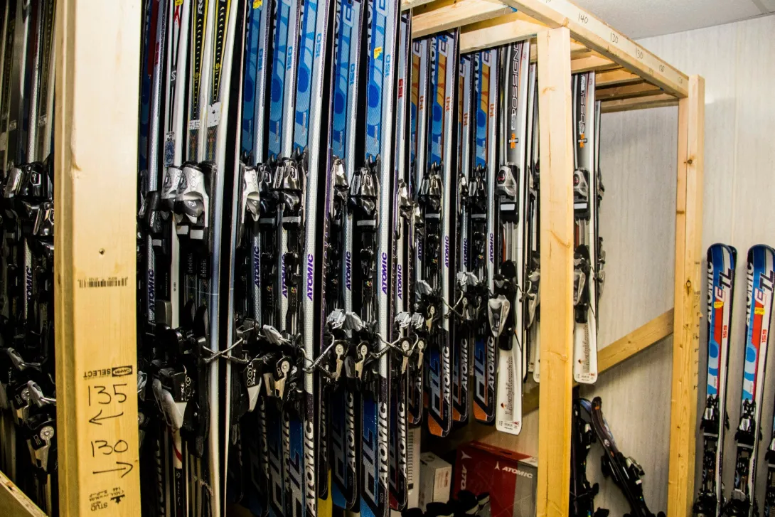 Skis to rent